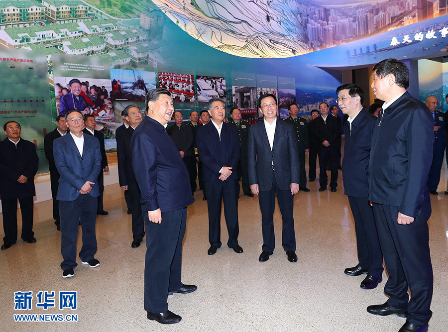 党和国家领导人习近平等参观“伟大的变革——庆祝改革开放40周年大型展览”